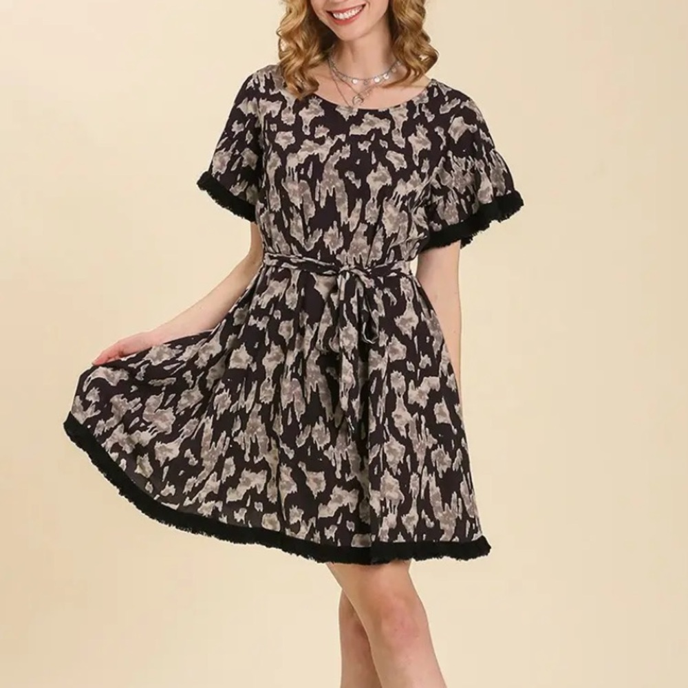 Print Frayed Hem Detail Dress - Picture 1 of 3